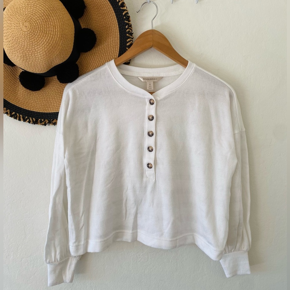 Banana Republic White Henley Button Front Long Sleeve Top XS Petite